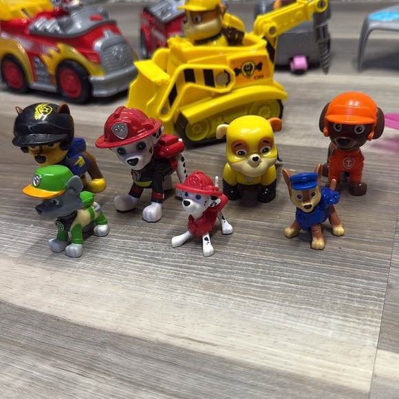 🚩 Paw Patrol puppy & kitty Action Figures & Playsets - Picture 5 of 10